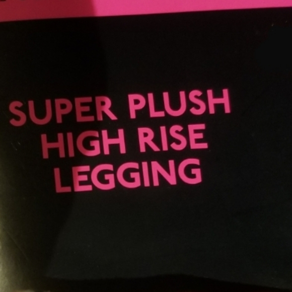BNWTSuper Plush High Rise Velour Halloween Legging - Picture 3 of 3